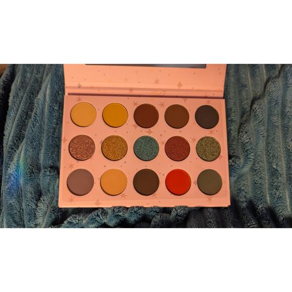 Moonslice Beauty New Moon Eyeshadow Palette - Picture 3 of 3